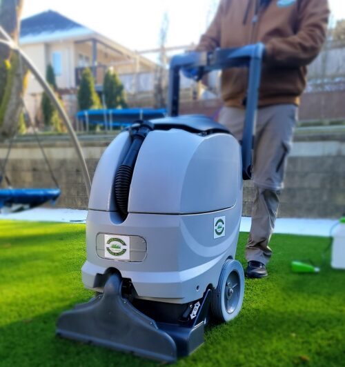 Benefits of Getting your Artificial Turf Cleaned by Premium Grass Blades