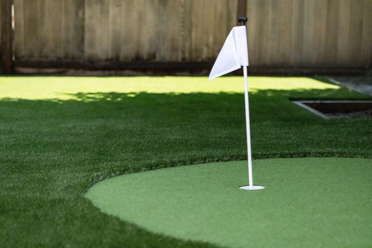 Putting Green Installation Guide Premium Grass Blades' Expert Tips