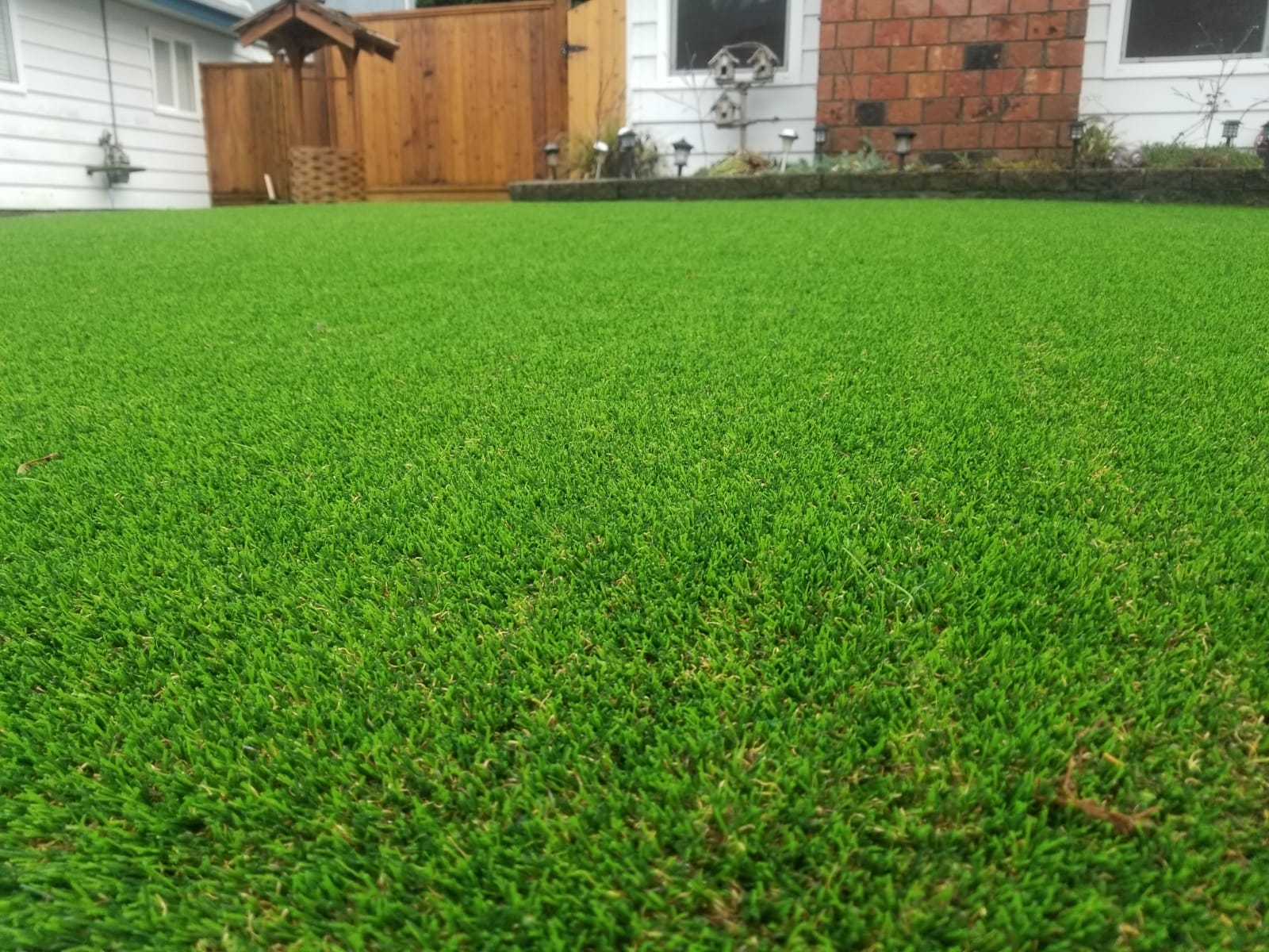 Premium Grass Blades Synthetic Artificial Turf: Jade Project-Close-Uo