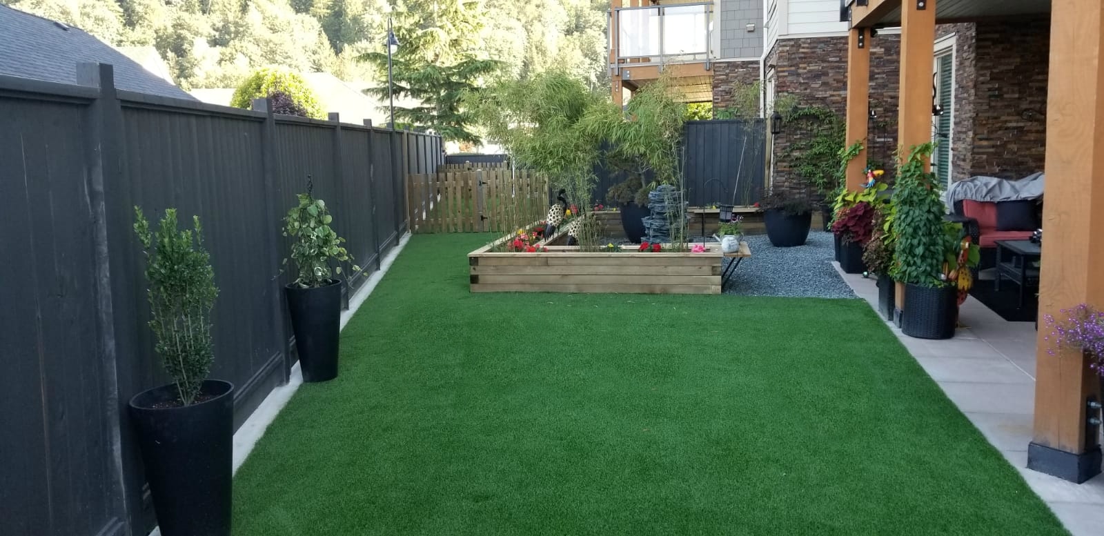 Premium Grass Blades Synthetic Artificial Turf: Jade Strata Project-Chilliwack